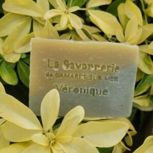 Véronique savon soin enrichi à l'huile d'avocat et lait de chèvre fermier